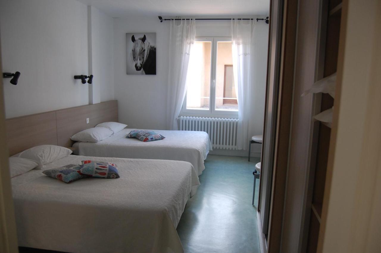 Hotel De La Plage 2 Etoiles Valras-Plage Exteriör bild