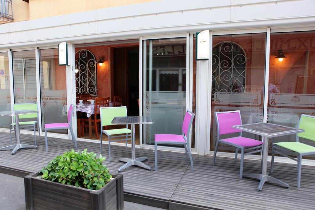Hotel De La Plage 2 Etoiles Valras-Plage Exteriör bild