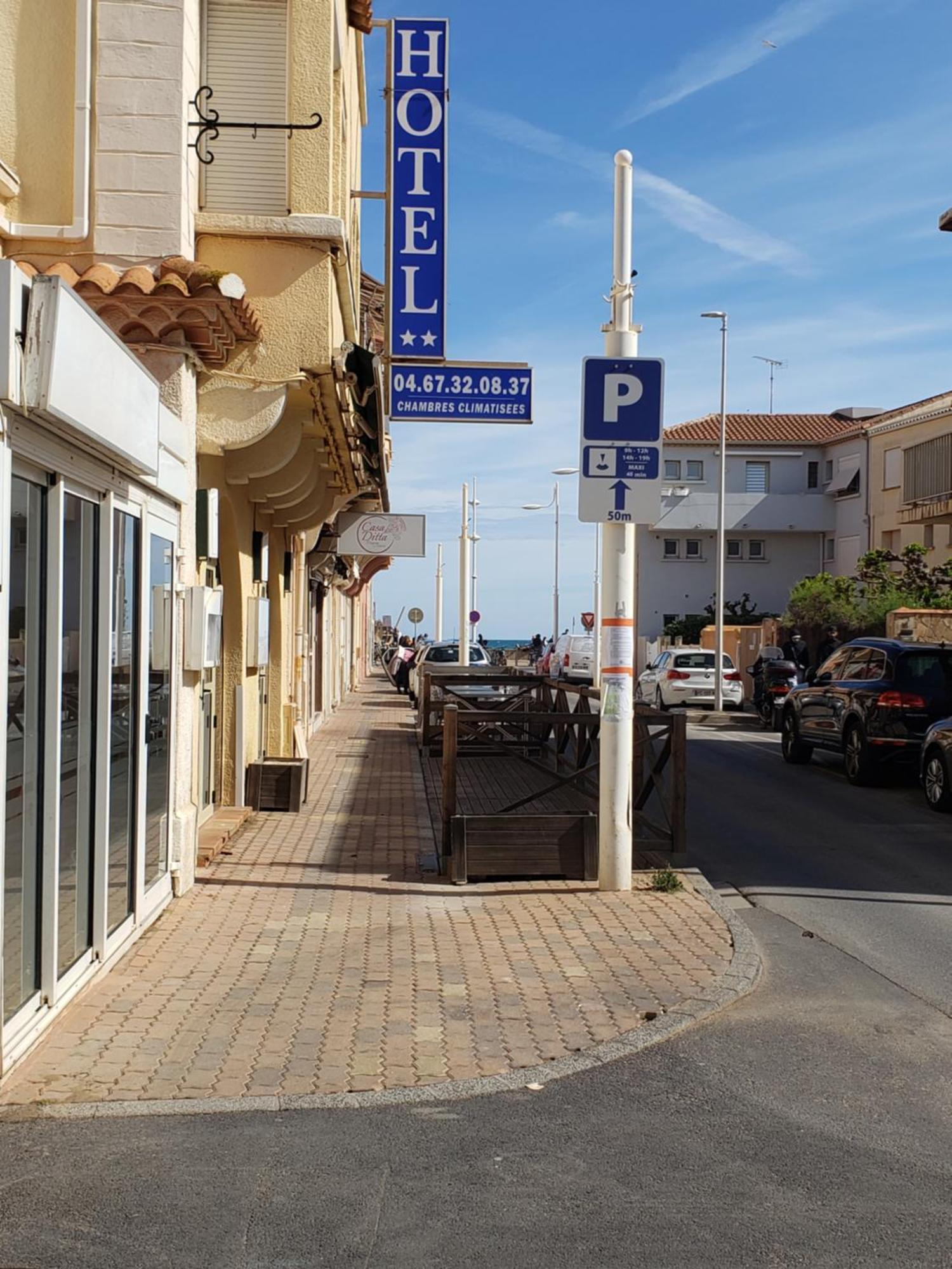 Hotel De La Plage 2 Etoiles Valras-Plage Exteriör bild