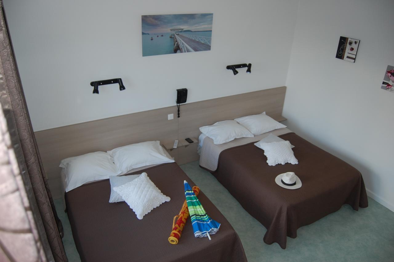 Hotel De La Plage 2 Etoiles Valras-Plage Exteriör bild